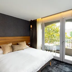 Fac&spera -hôtel&spa Hotel